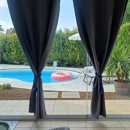 Picnic Room And Pool Castelnuovo del Garda Exterior photo