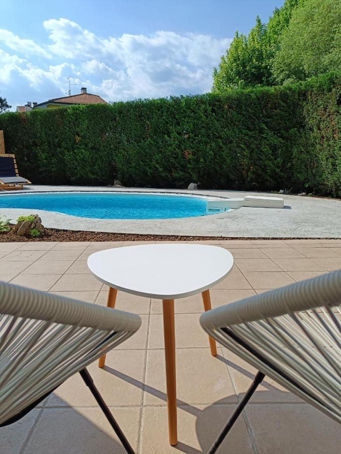 Picnic Room And Pool Castelnuovo del Garda Exterior photo